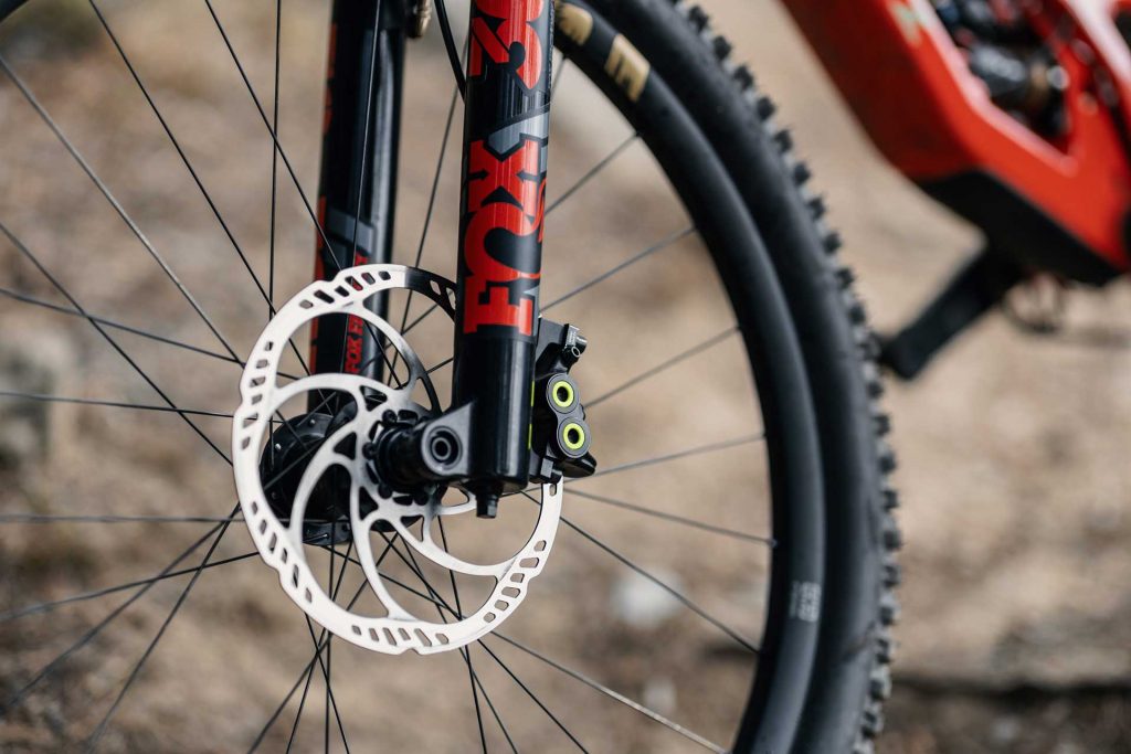 230220-JJxMaguraMT5Pro-0066-small-1024x683 Magura MT5 : le freinage qui change tout