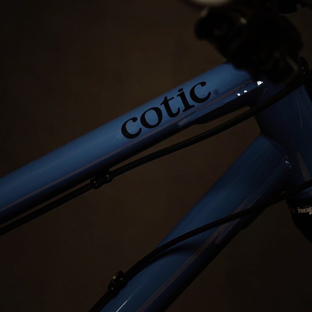 571131595_1317082203789428_4981174897181845383_n-1024x1024 Mullet ou 29 Pouces? Le BFe 2026 Résout l'Équation du Semi-Rigide